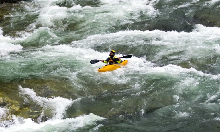Thrilling Whitewater Rafting: Kitulgala’s Ultimate Adventure